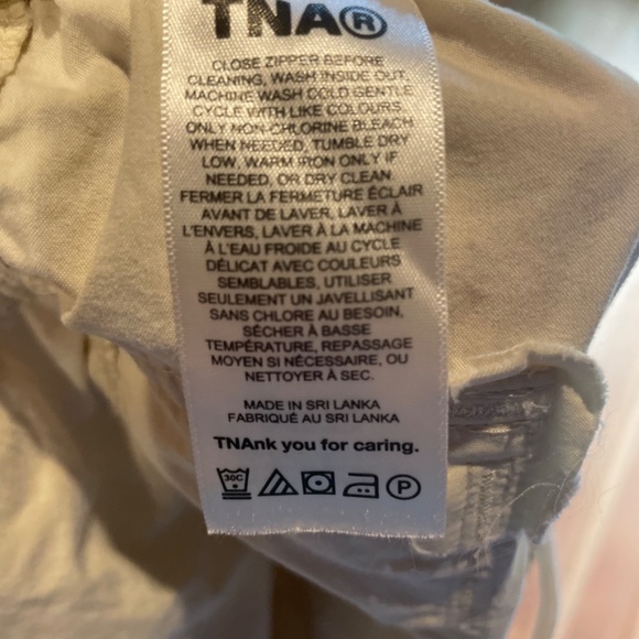 Cream cargo shorts - Picture 4 of 4